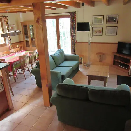 Chalet Tidy Chalet In The Woods Of The Beautiful Dordogne *